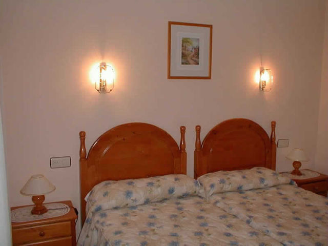 Hotel Benzua Villanueva de Ardisana Quarto foto