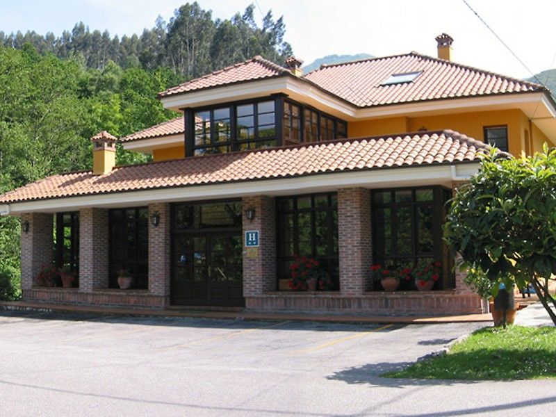Hotel Benzua Villanueva de Ardisana Exterior foto